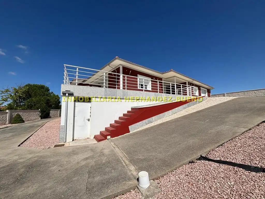 Xalet amb piscina en venda a Villamayor, imagen 6