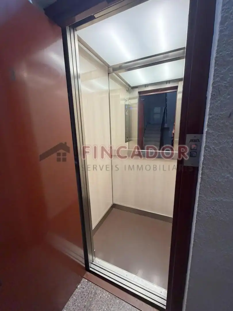 Wohnung mit Terrasse zum Verkauf in Carrer Martí Codolar, imagen 22