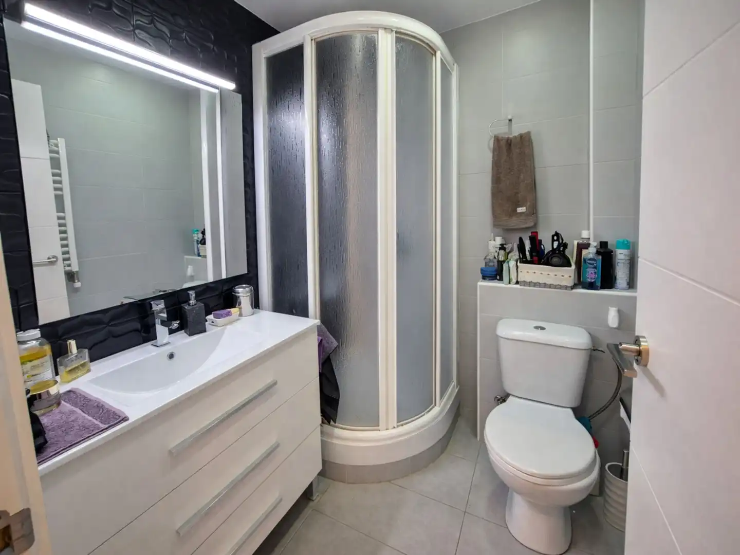 Baño de Piso en venta en Sabadell con Calefacción, Parquet y Amueblado