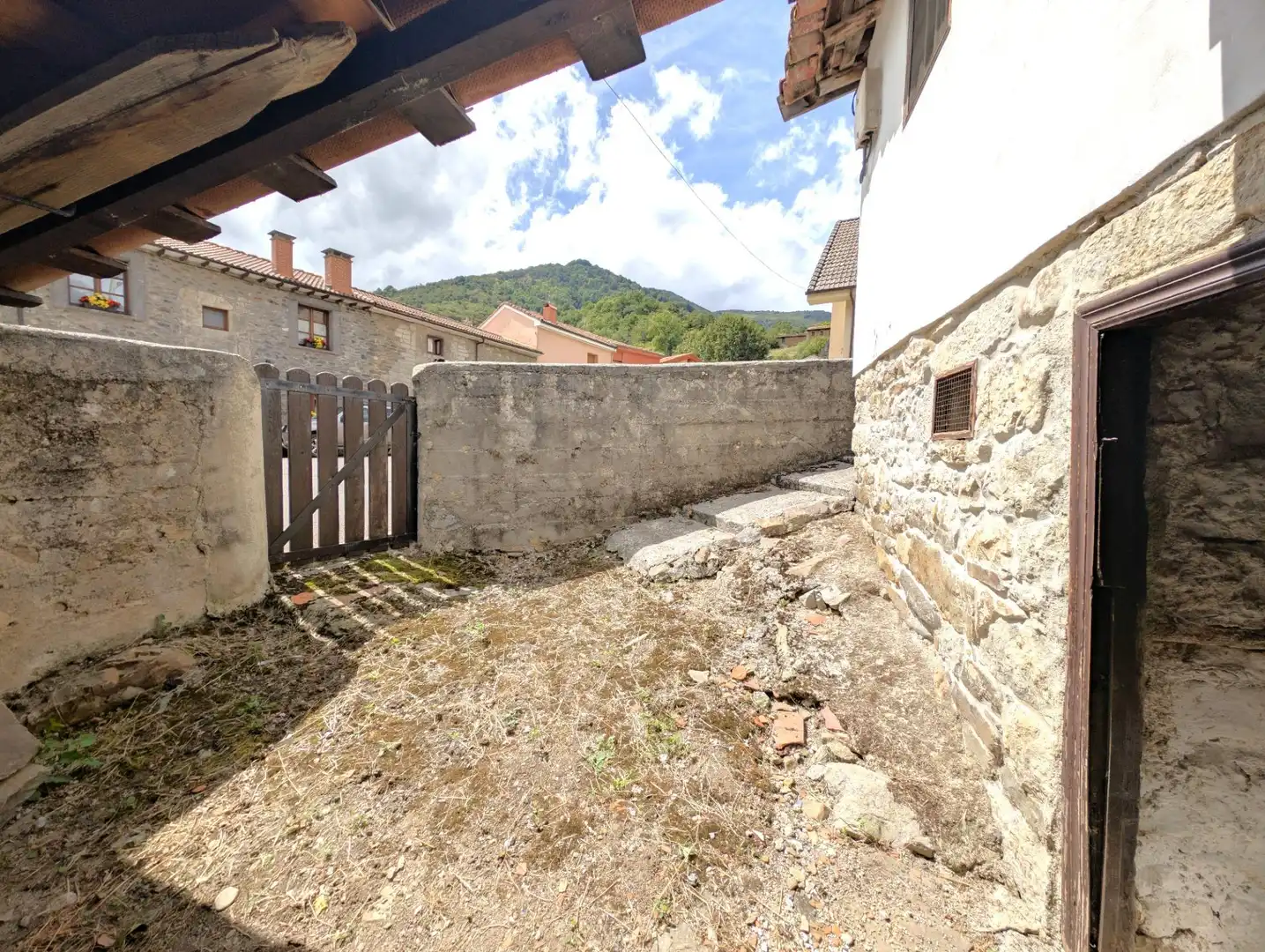Finca rústica en venda en Aller