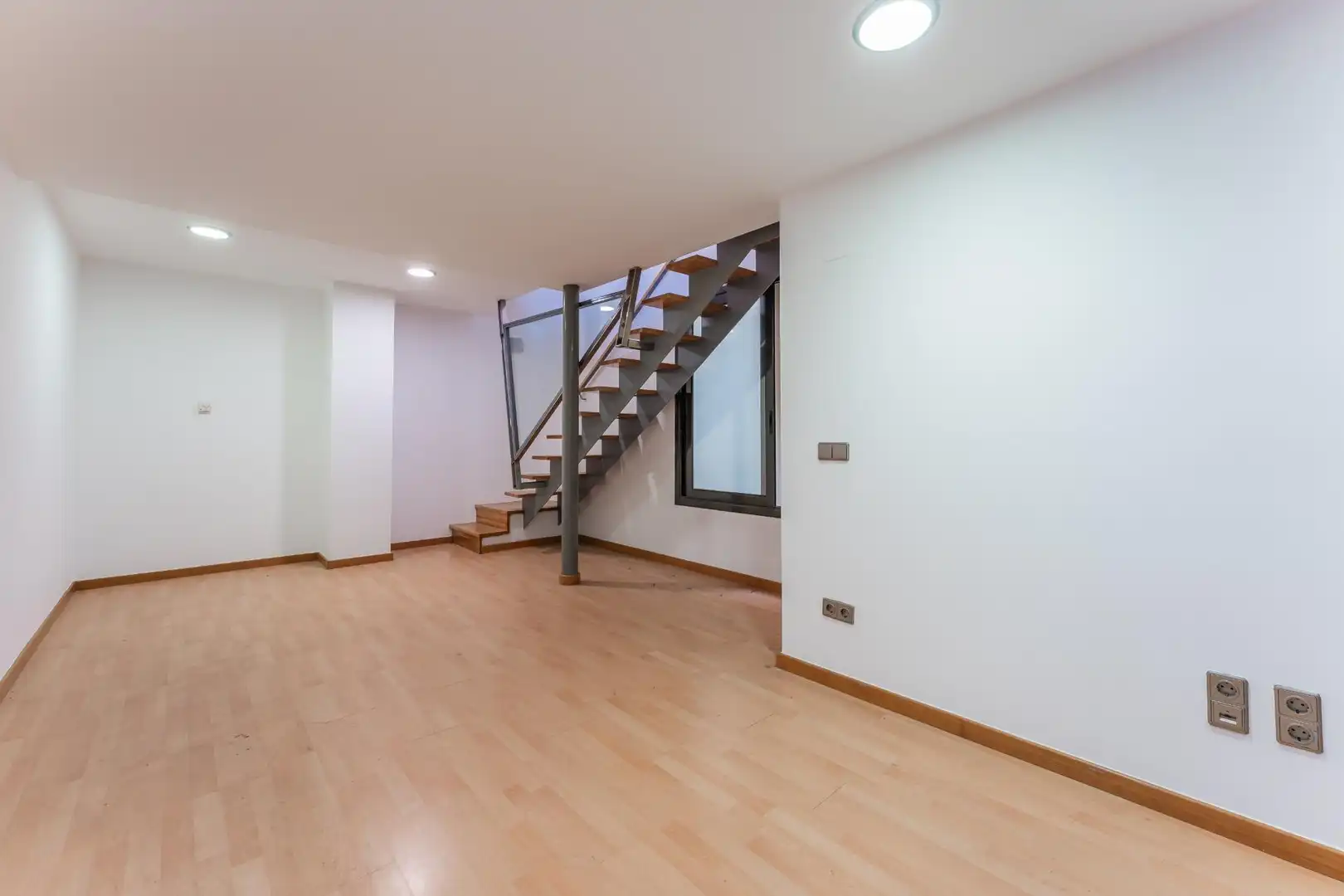House with garden for sale in Anselm Clave (Calle) 10, imagen 35