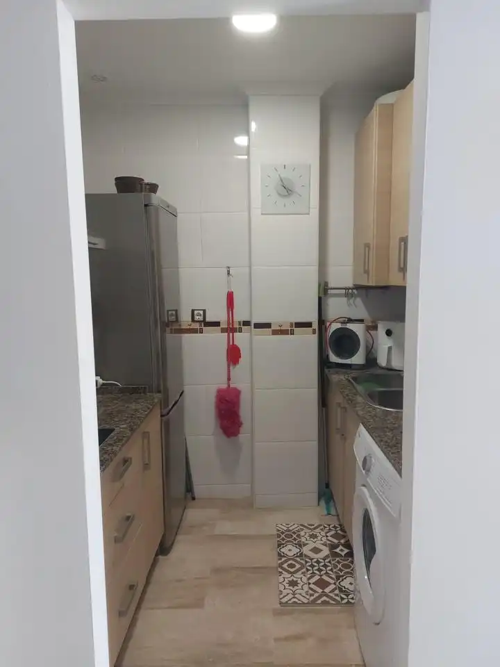 Cuina de Apartament en venda en Cádiz amb Aire condicionat