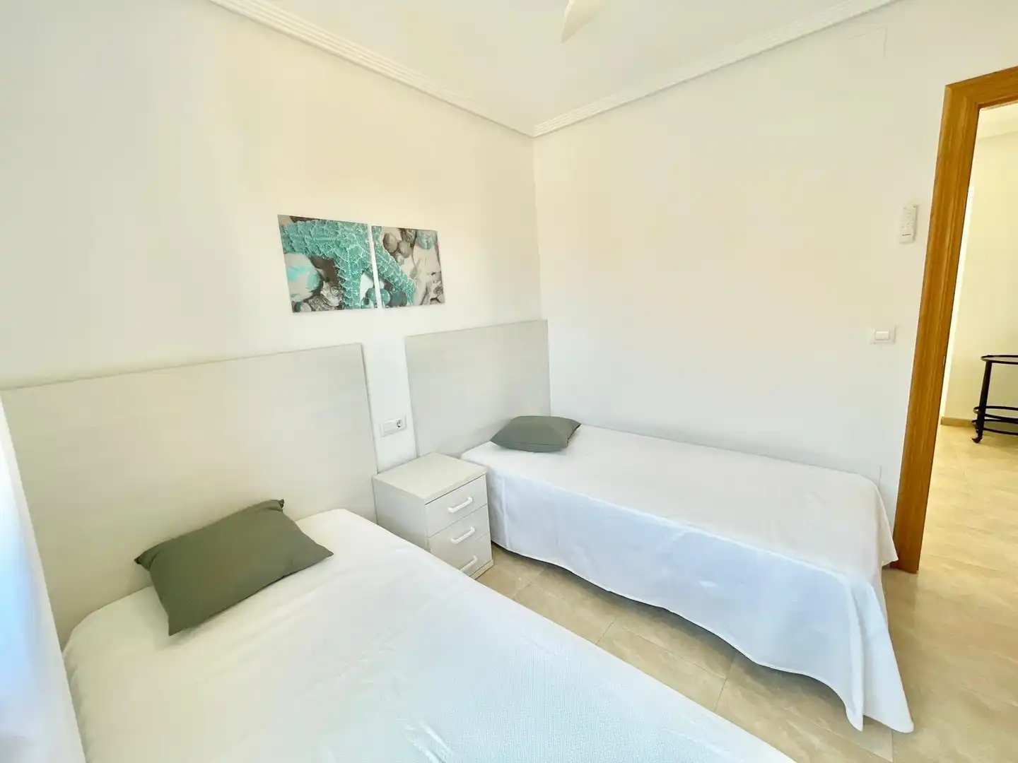 Dormitori de Apartament de lloguer en Los Alcázares amb Aire condicionat, Terrassa i Traster