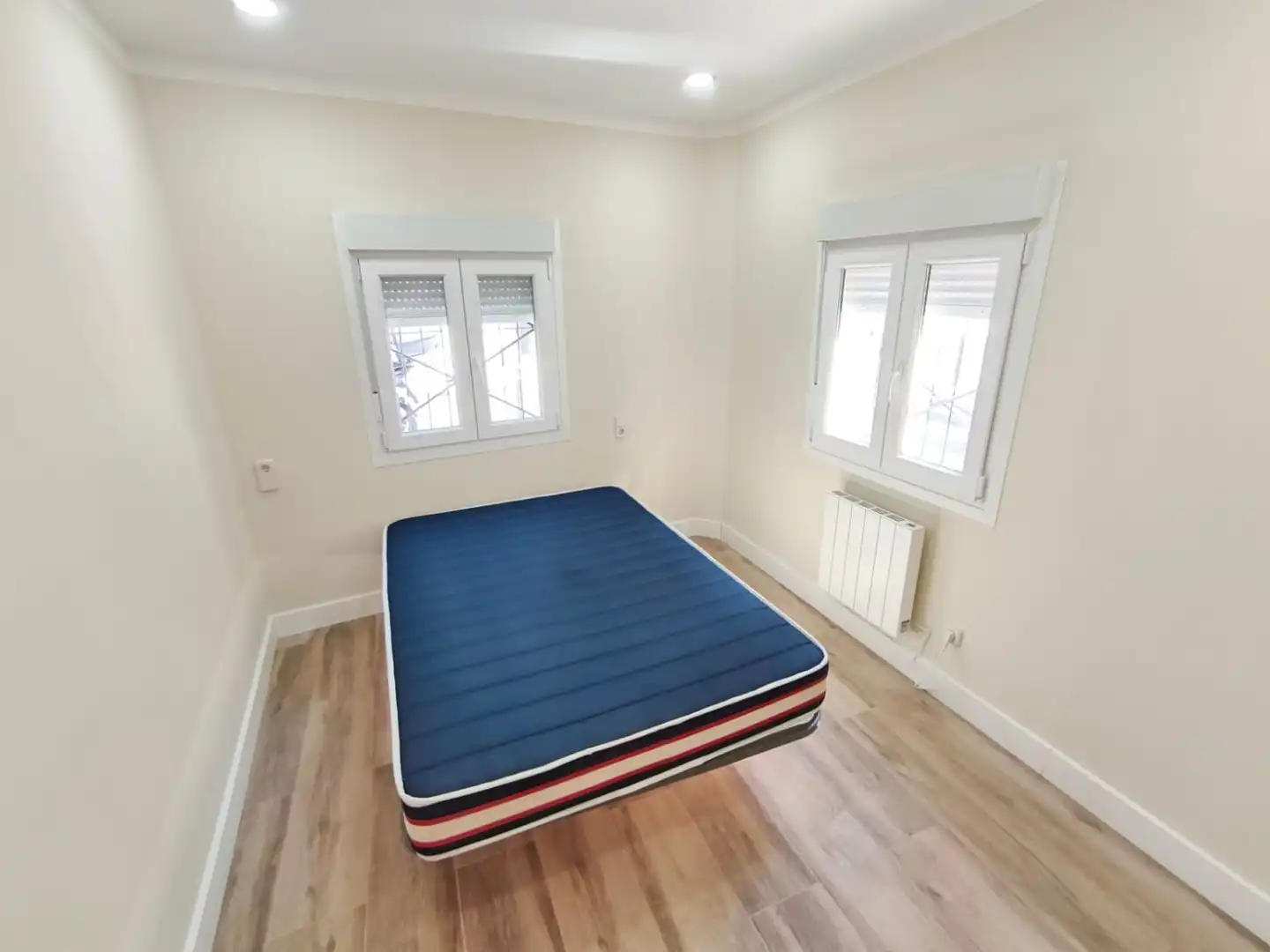 Bedroom of Flat for rent in Madrid  with Heating and Furnished