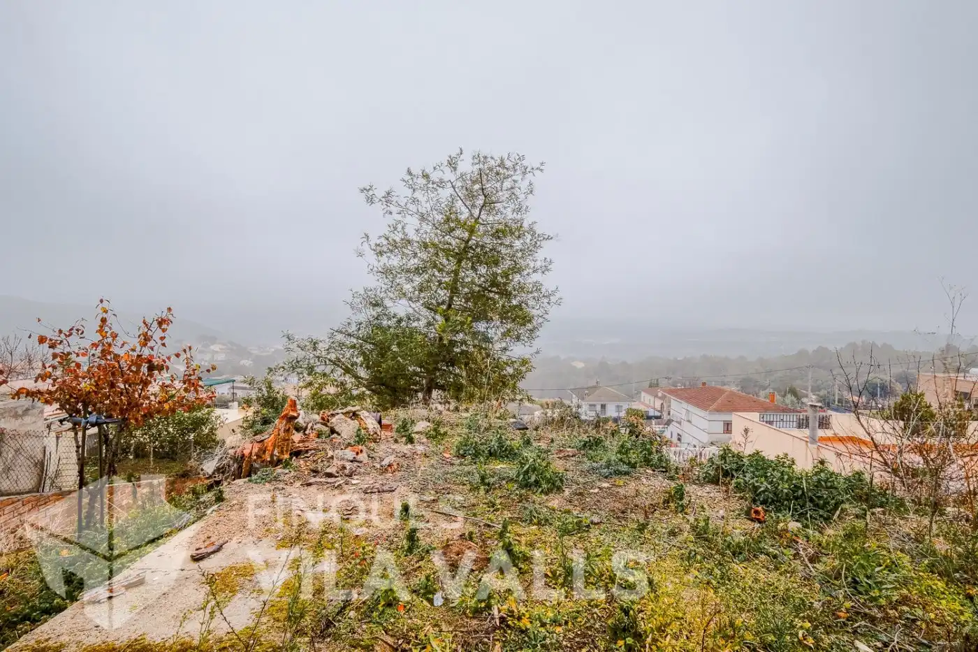 Lands and plots for sale in Calle PINEDA BIGUES