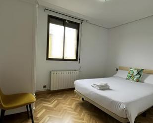 Bedroom of Flat to share in  Madrid Capital  with Heating and Furnished