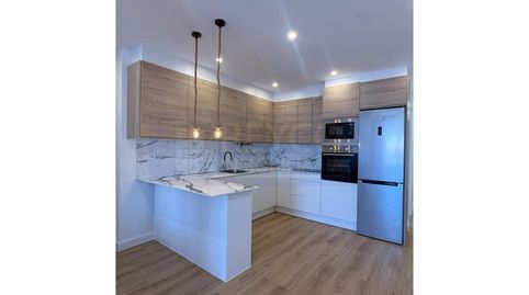 Foto 2 de Piso en venta en Avenida Gonzalo Berceo, Oeste, Logroño