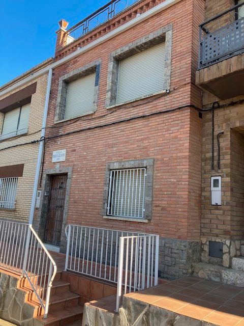 Vista exterior de Casa o xalet en venda en Belver de Cinca amb Moblat