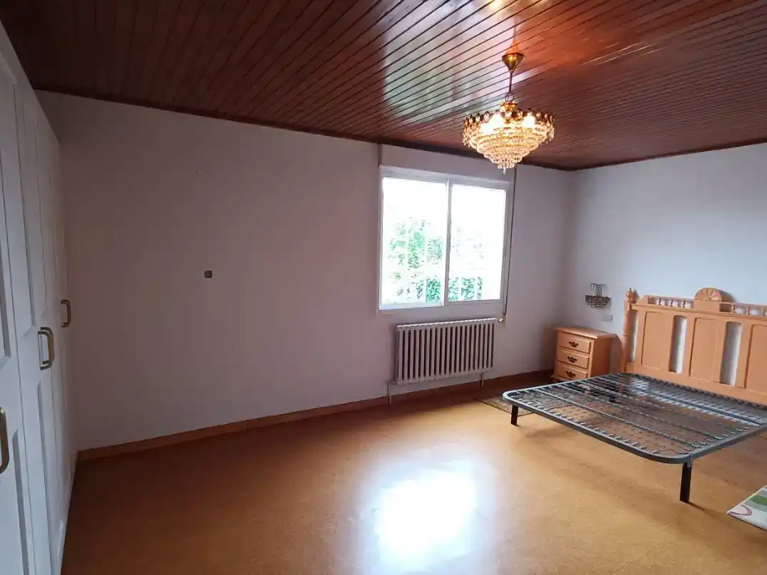Dormitori de Casa o xalet en venda en Ourense Capital  amb Piscina