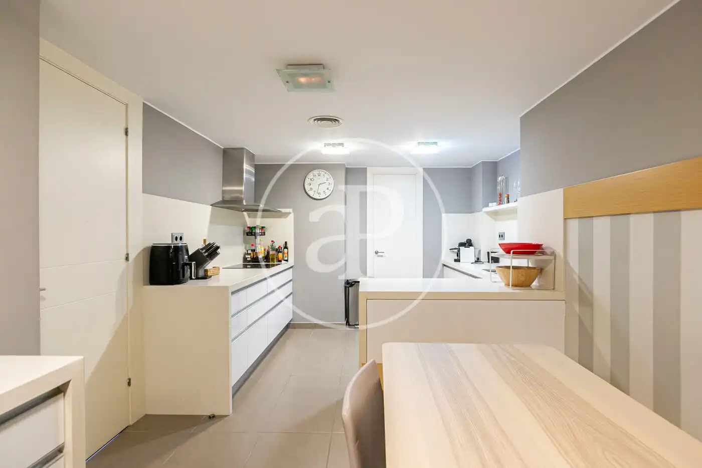 Kitchen of Flat for sale in Barcelona  with Air Conditioner, Heating and Terrace