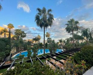 Jardí de Apartament de lloguer en Marbella amb Aire condicionat, Terrassa i Traster