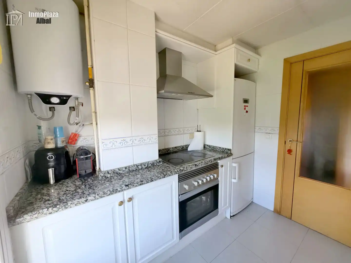 Cocina de Dúplex en venta en Catarroja con Aire acondicionado, Trastero y Balcón