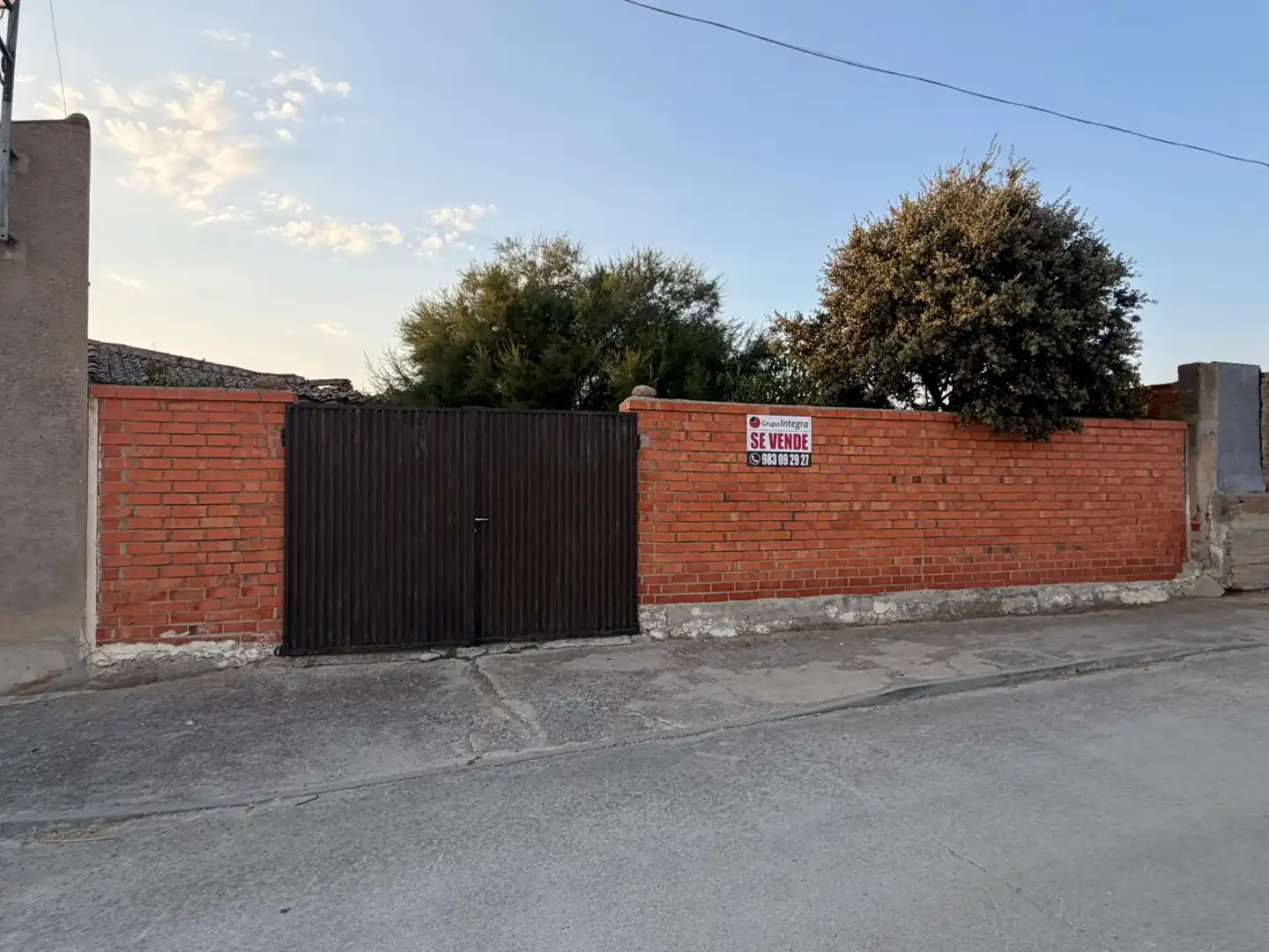 Parking of Country homes for sale in Sinlabajos  with Heating, Private garden and Terrace