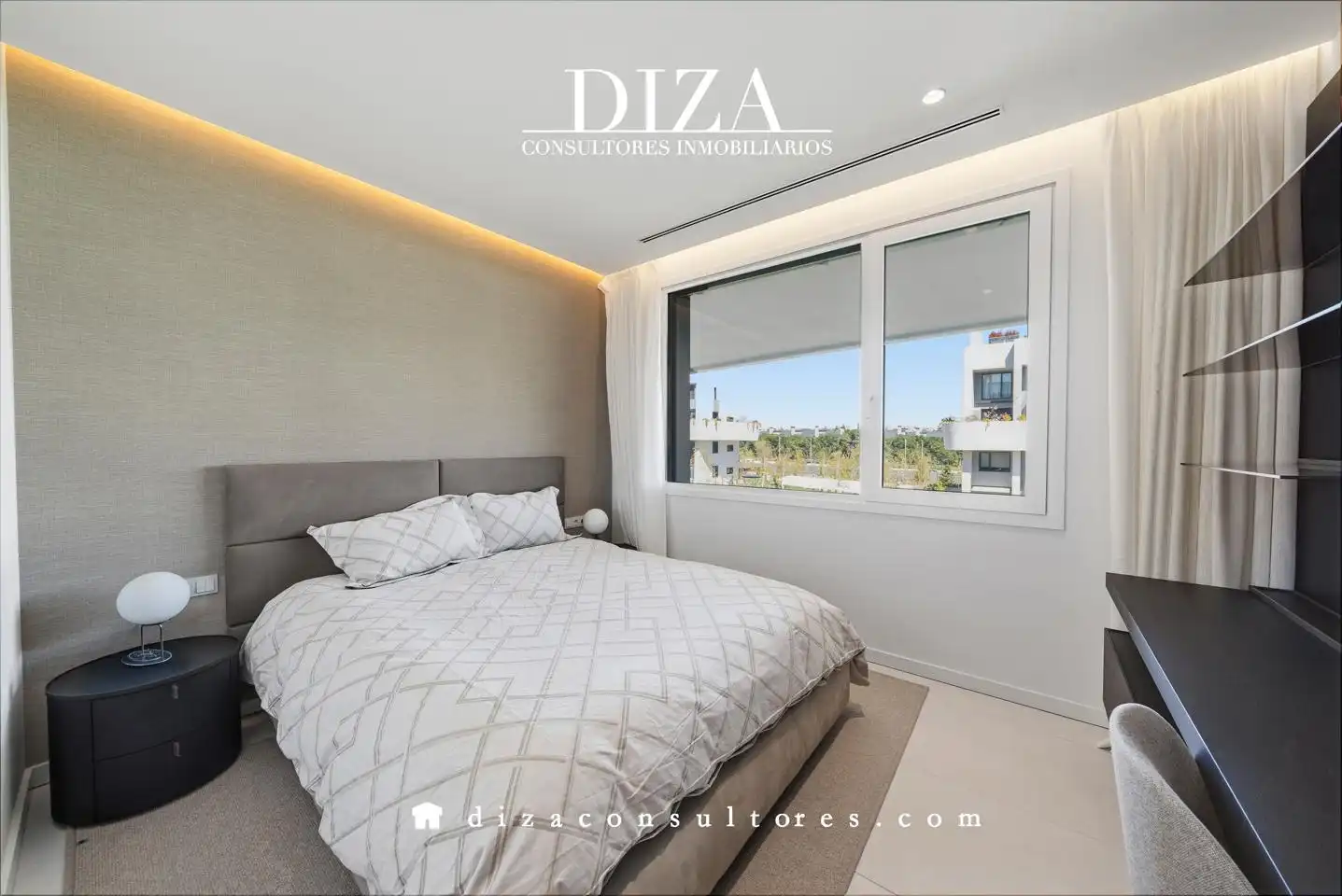 Bedroom of Duplexes for sale in Pozuelo de Alarcón  with Air Conditioner, Heating and Private garden