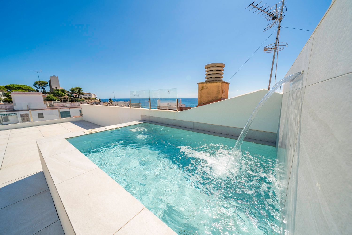 Piscina de Àtic en venda en Sant Pol de Mar amb Aire condicionat, Calefacció i Parquet