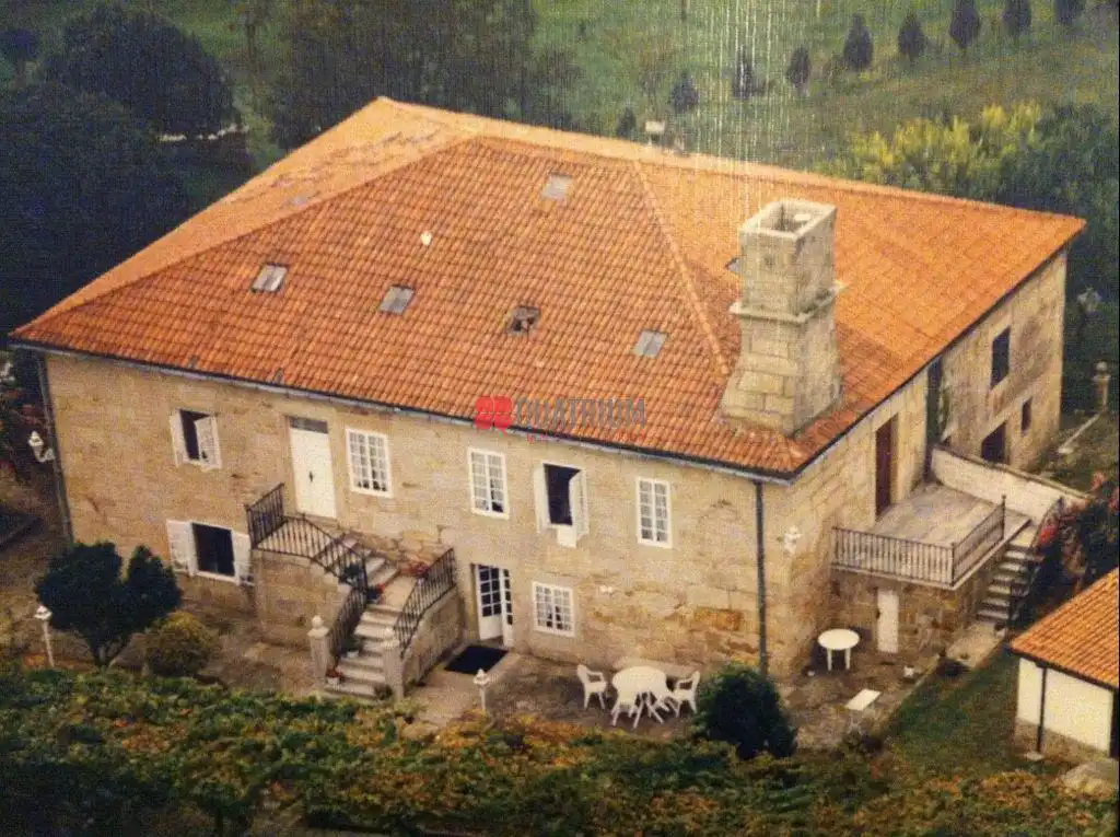 Vista exterior de Casa o xalet en venda en Padrón amb Jardí privat