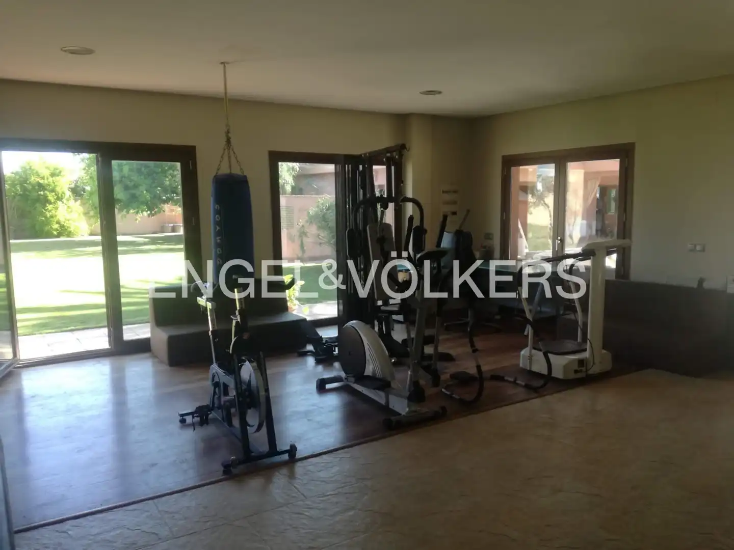 Casa o chalet en venta en Chiclana de la Frontera con Calefacción y Jardín privado