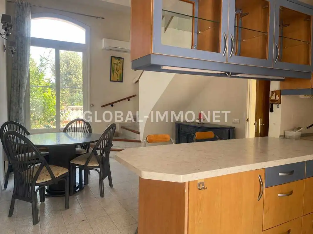 Küche von Haus oder Chalet zum Verkauf in Empuriabrava mit Klimaanlage, Heizung und Terrasse