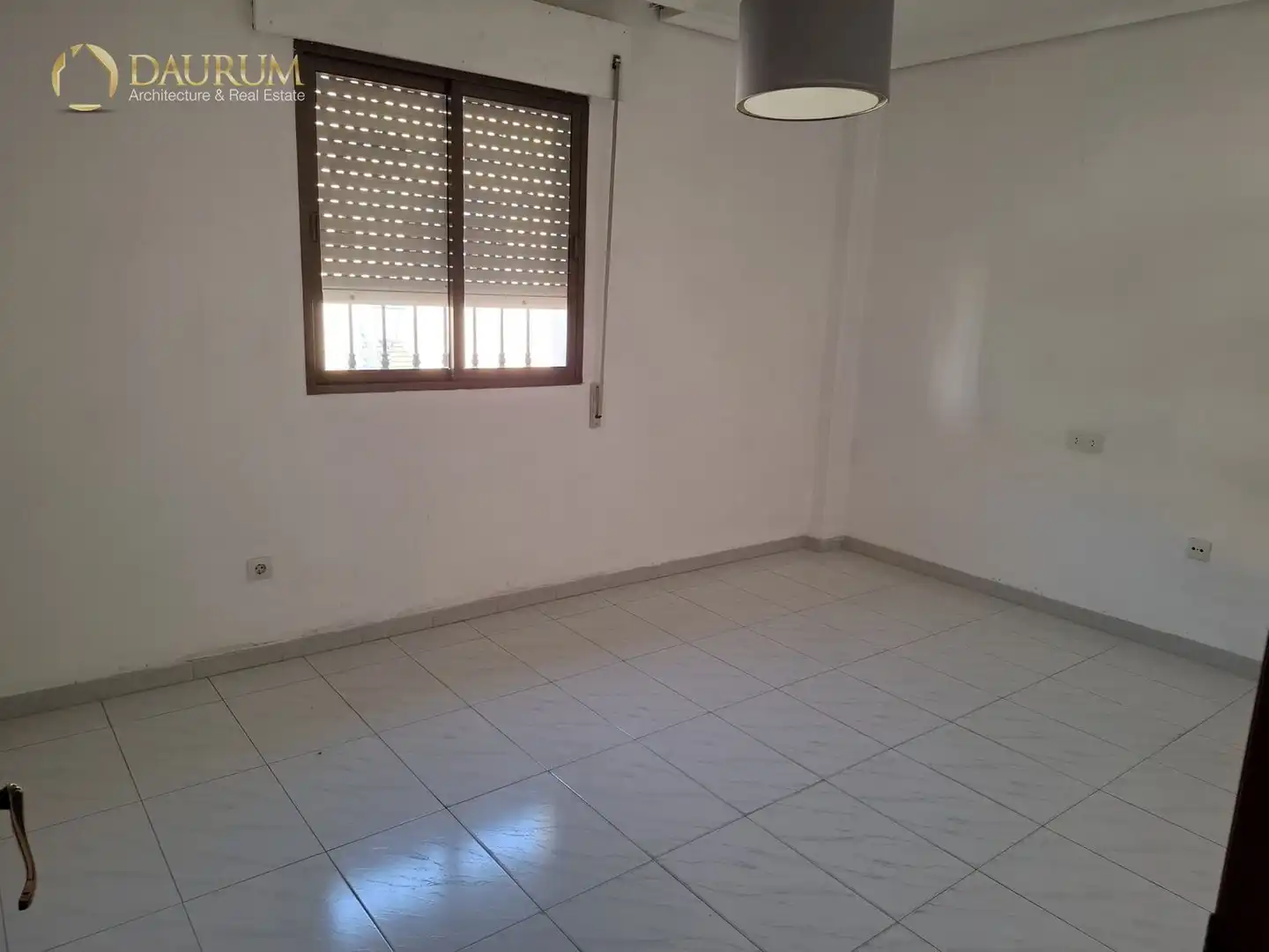 Dormitori de Casa o xalet en venda en Tomares amb Aire condicionat, Calefacció i Terrassa