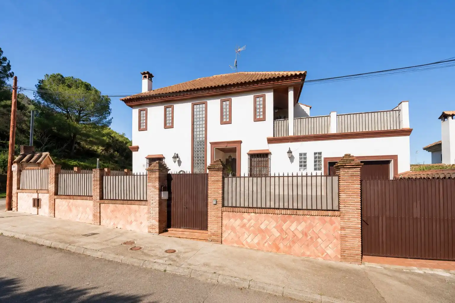 Vista exterior de Piso en venta en Periurbano Oeste - Sierra