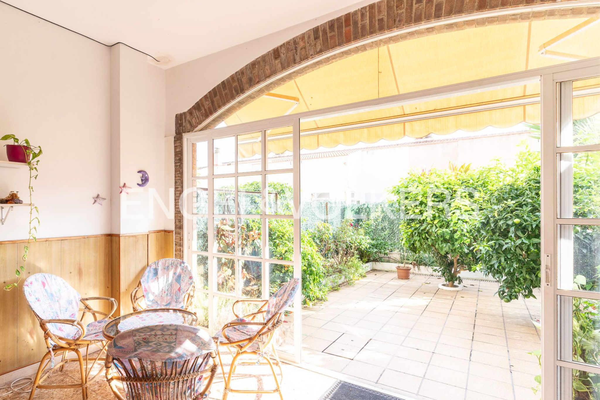 Terrace of House or chalet for sale in El Masnou  with Air Conditioner, Heating and Private garden