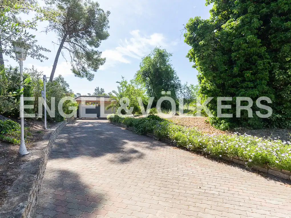 Exterior view of Houses for sale in Ontinyent  with Air Conditioner, Heating and Private garden