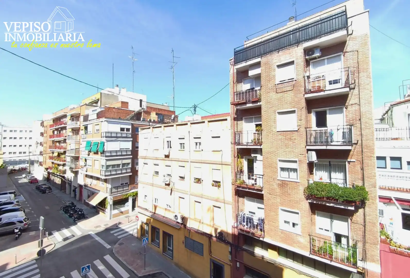 Außenansicht von Wohnung zum Verkauf in Madrid mit Heizung, Parkett und Terrasse