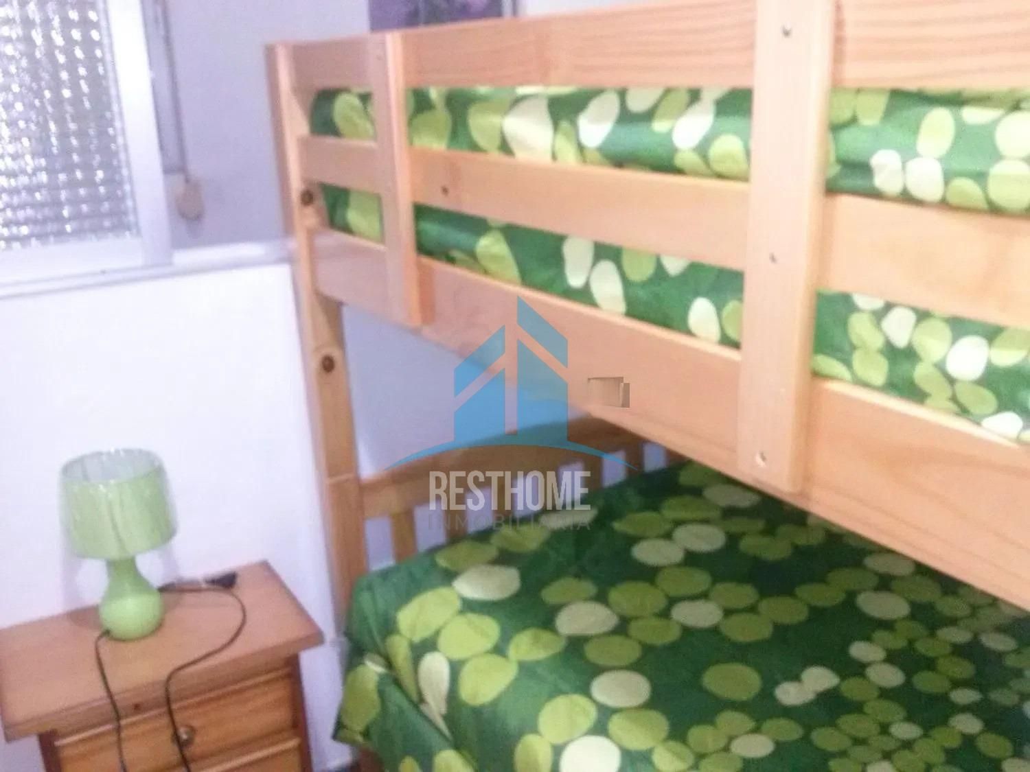 Bedroom of Flat for sale in  Madrid Capital
