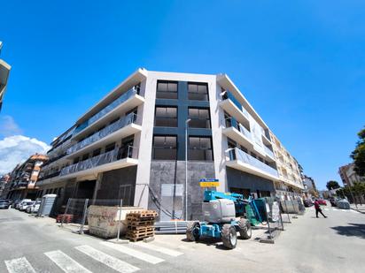 Vista exterior de Pis en venda en Pineda de Mar amb Aire condicionat, Calefacció i Terrassa