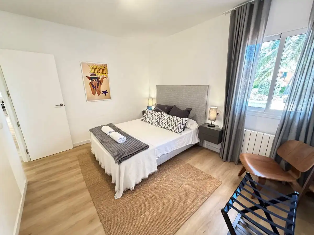 Habitación de Casa o chalet en venta en Sant Lluís con Calefacción, Jardín privado y Terraza