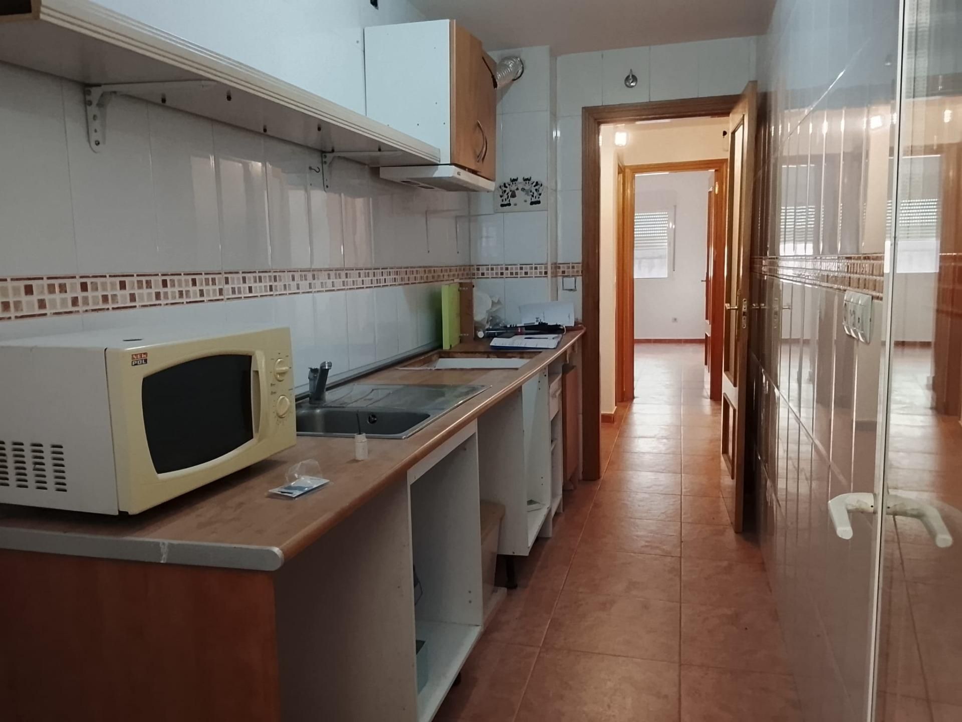 Cocina de Planta baja en venta en Yuncler con Trastero y Alarma