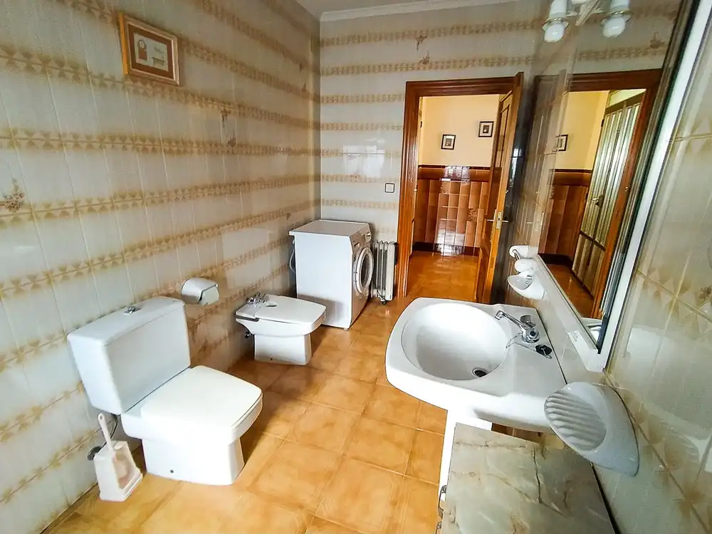 Baño de Casa o chalet en venta en Corral de Calatrava con Calefacción, Amueblado y Horno