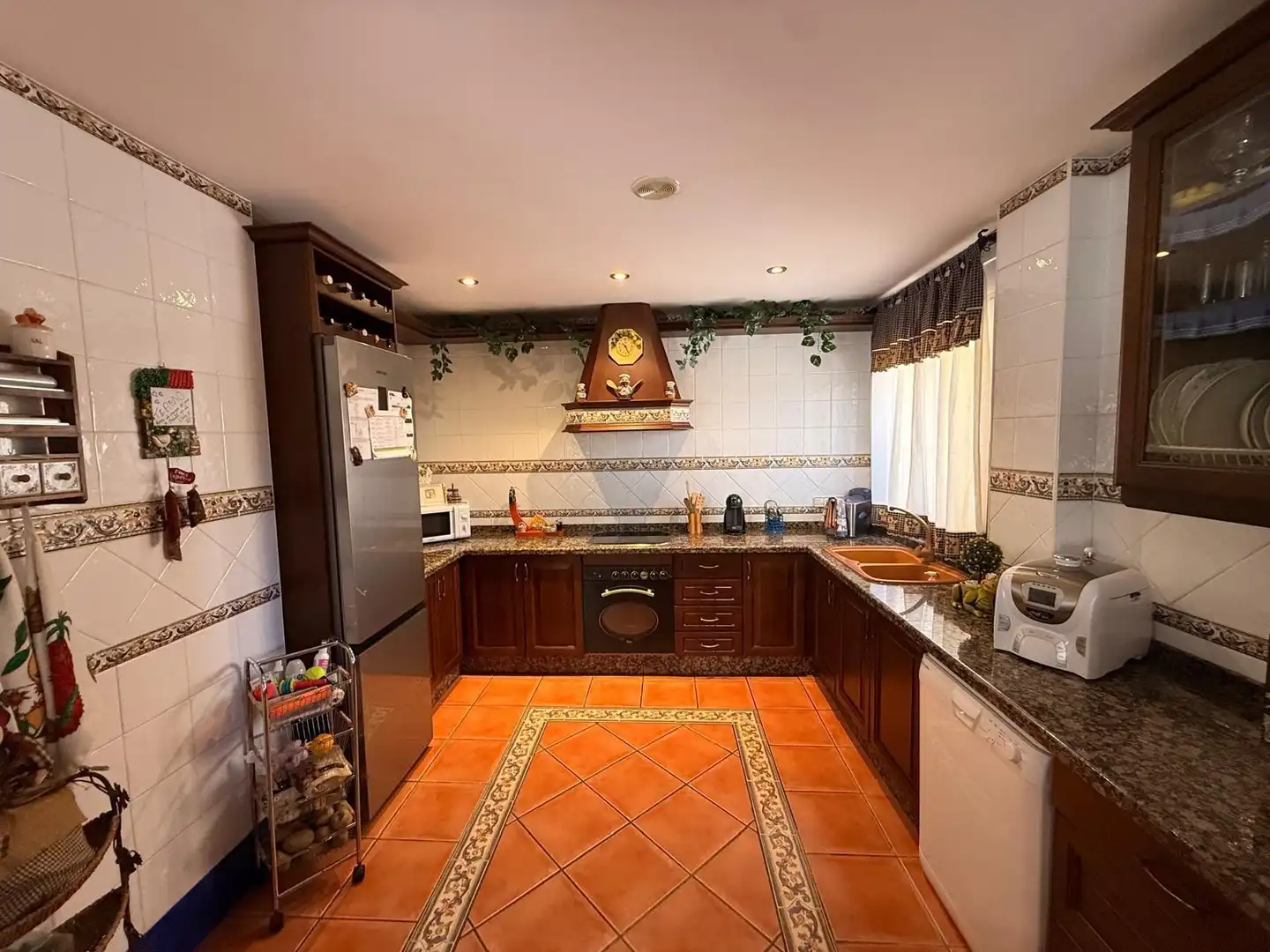 Cuina de Casa o xalet en venda en Antequera amb Aire condicionat, Jardí privat i Terrassa