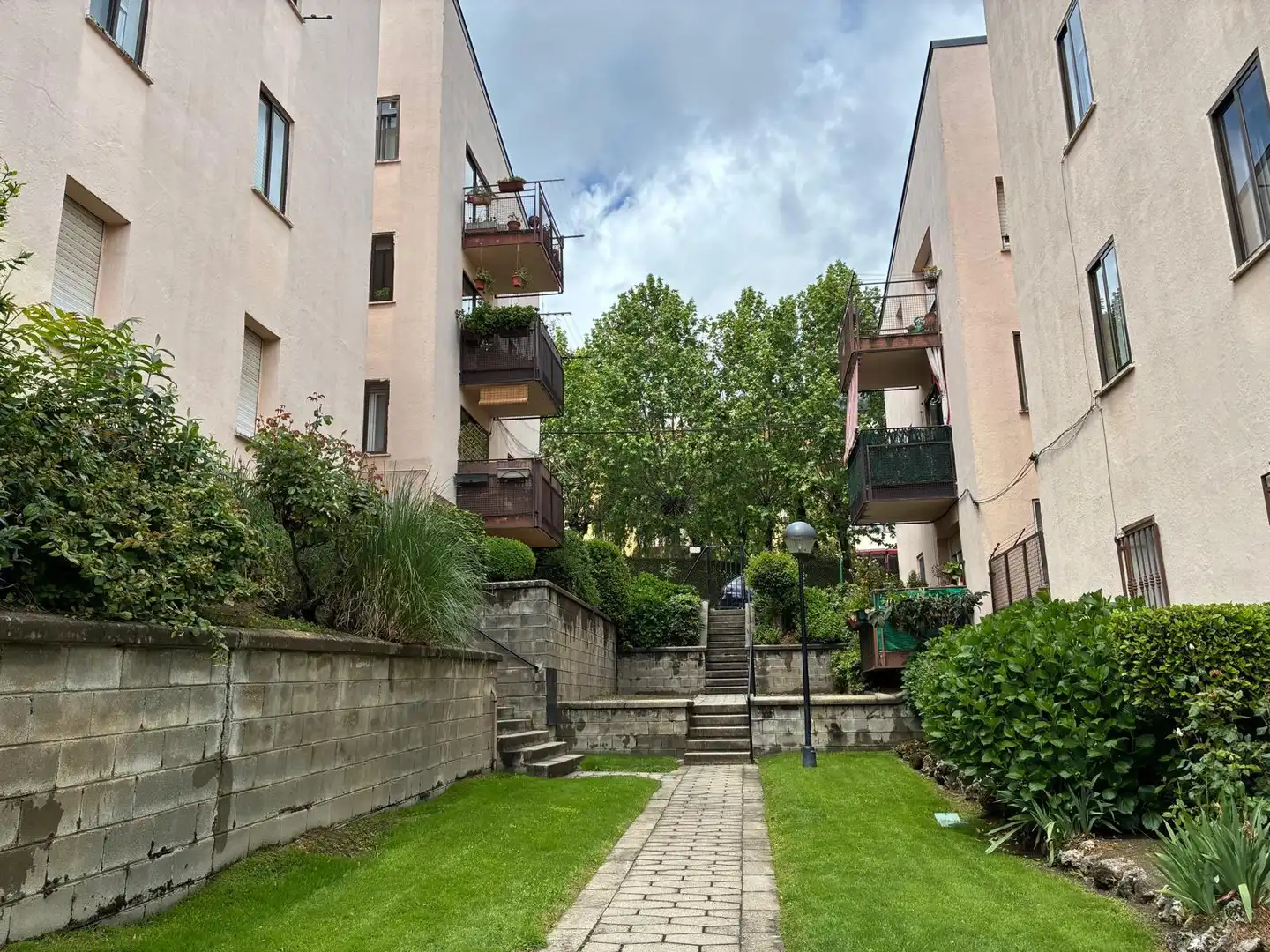 Exterior view of Flat for sale in San Lorenzo de El Escorial  with Heating, Terrace and Balcony
