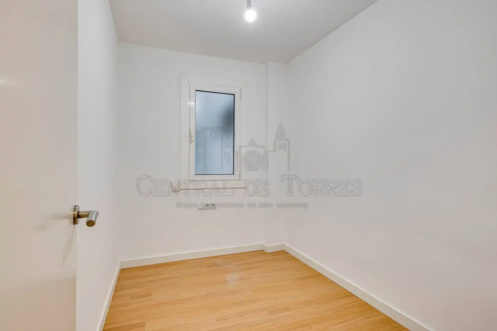 Bedroom of Flat for sale in Sant Cugat del Vallès  with Heating, Parquet flooring and Terrace