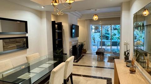 Foto 4 de Apartamento de alquiler en Las Lomas de Río Verde, Málaga