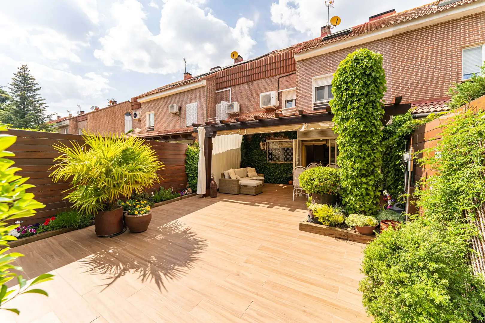 Terraza de Casa adosada en venta en Las Rozas de Madrid con Aire acondicionado, Calefacción y Jardín privado