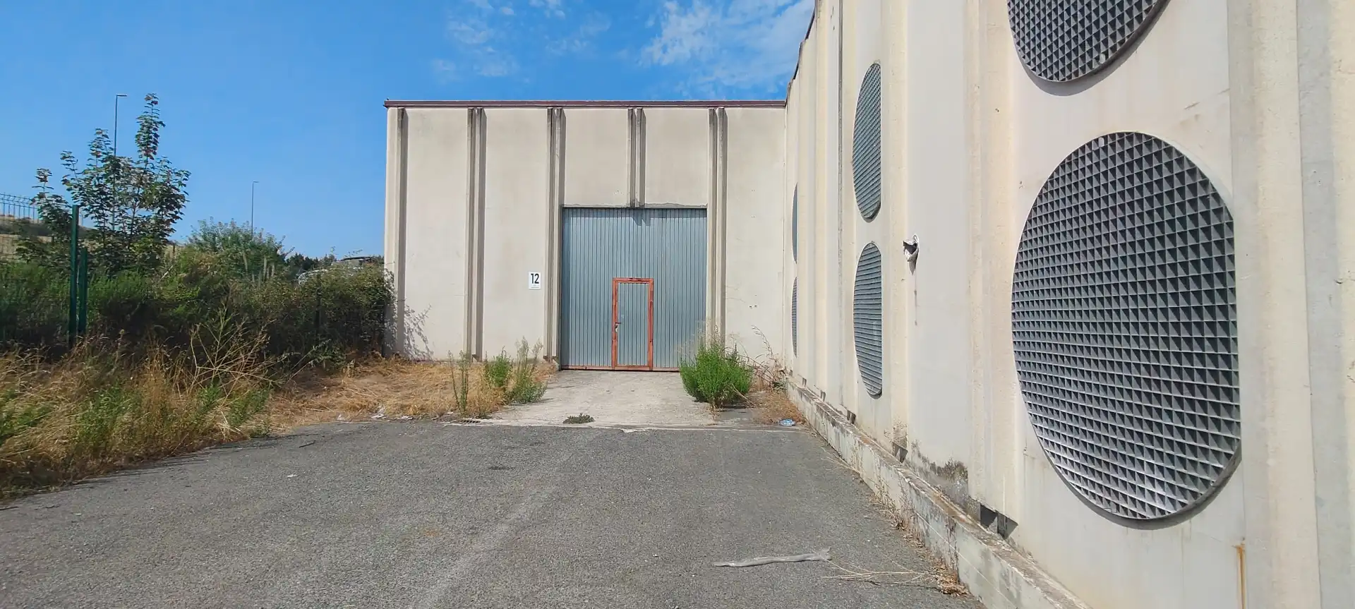 Vista exterior de Nau industrial de lloguer en Orkoien
