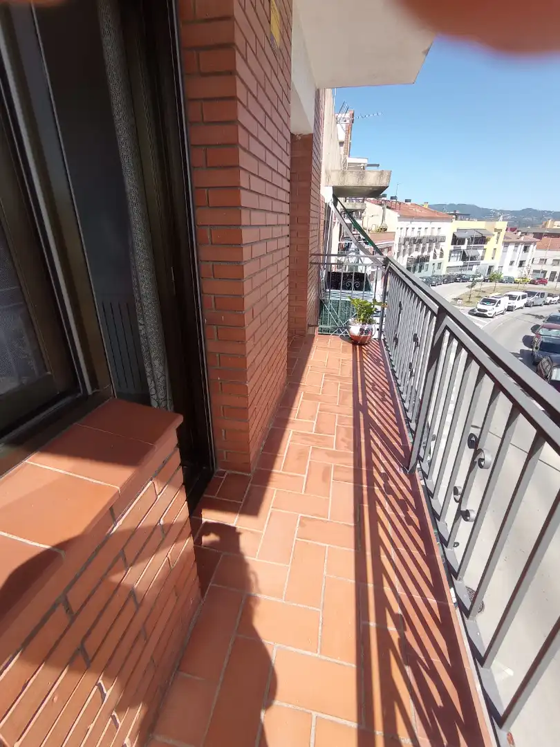 Terrasse von Einfamilien-Reihenhaus zum Verkauf in Santa Perpètua de Mogoda mit Klimaanlage, Heizung und Terrasse