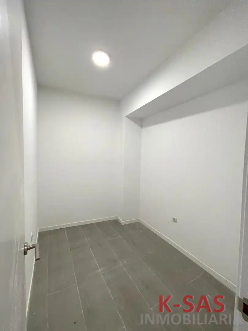 Geschaftsraum zur Miete in Esplugues de Llobregat