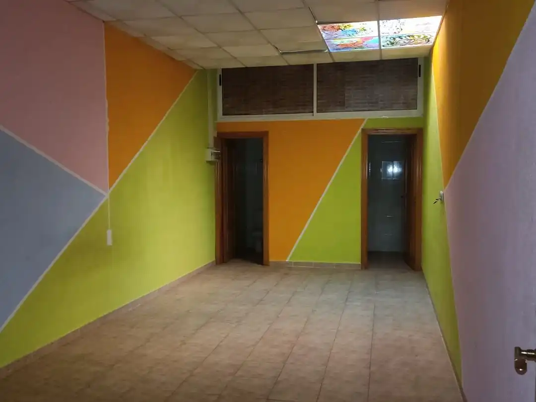 Gewerbefläche zum Verkauf in Carrer la Farola 6, imagen 5