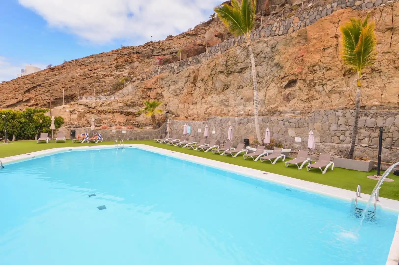 Piscina de Apartament en venda en Mogán amb Terrassa, Moblat i Piscina comunitària