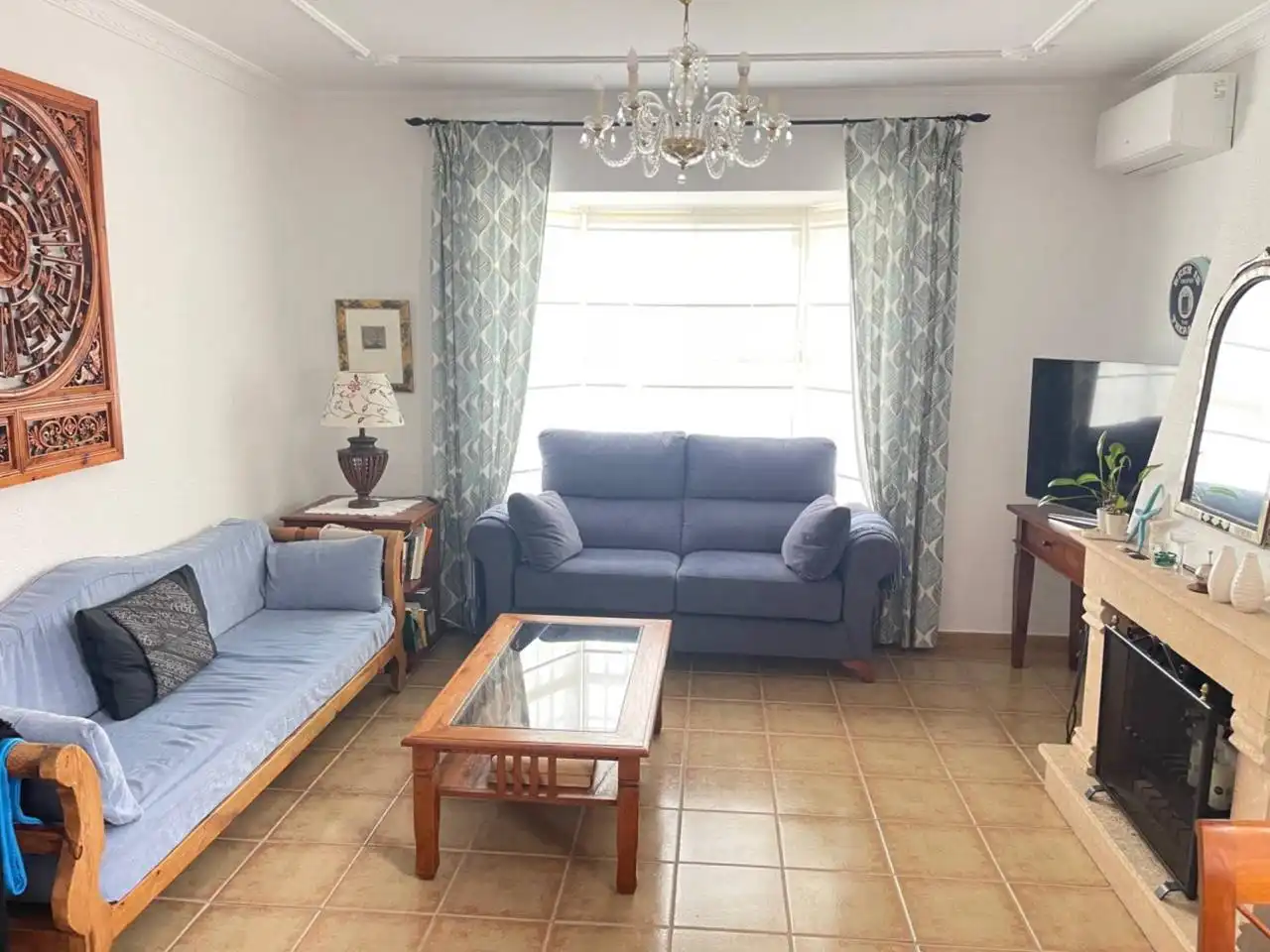 Sala d'estar de Casa o xalet en venda en Chiclana de la Frontera amb Aire condicionat, Jardí privat i Piscina