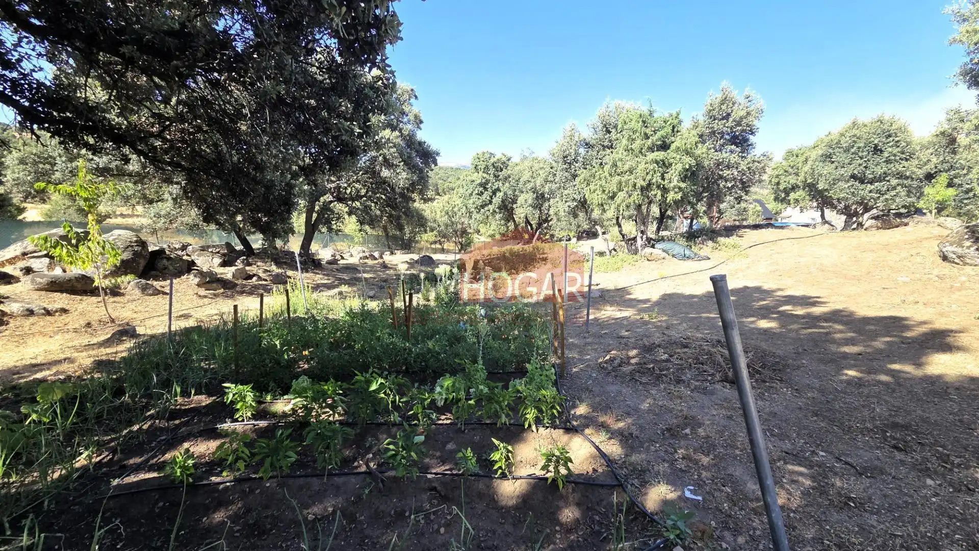 Finca rústica en venda en Burgohondo amb Jardí privat, Piscina i Moblat