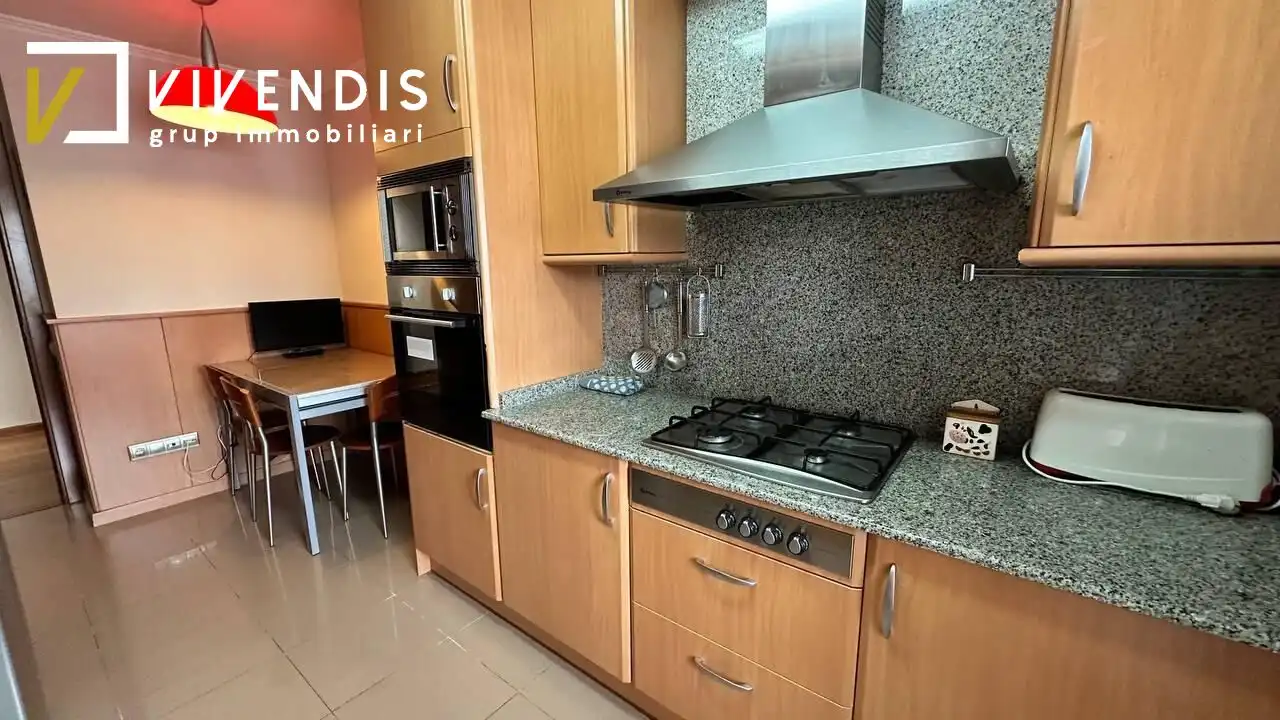 Wohnung zur Miete in Avenida ALCALDE PORQUERAS, Balàfia