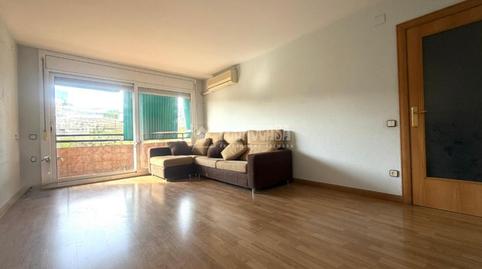 Foto 3 de Pis en venda a Lloreda, Badalona