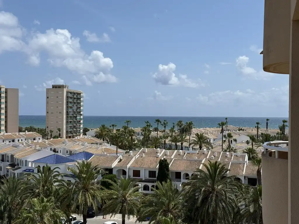 Vista exterior de Apartamento en venta en La Manga del Mar Menor con Piscina