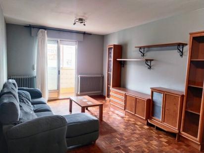 Living room of Flat for sale in Burgos Capital  with Heating, Parquet flooring and Terrace