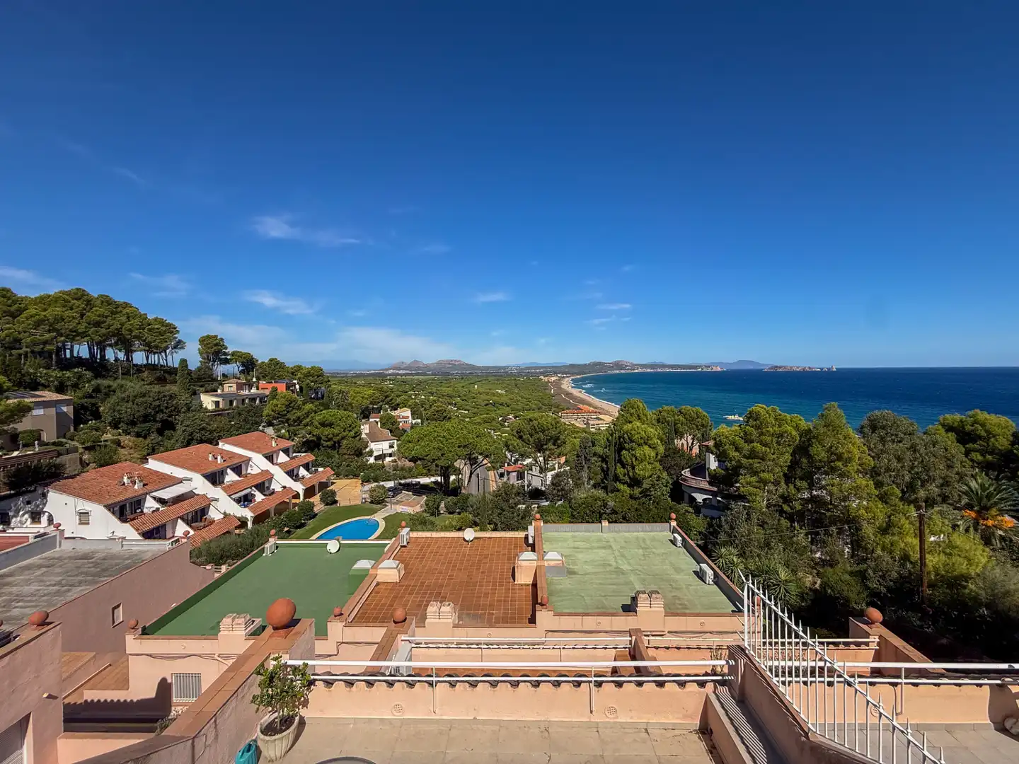 Vista exterior de Casa adosada en venda en Sa Riera - Sa Fontansa