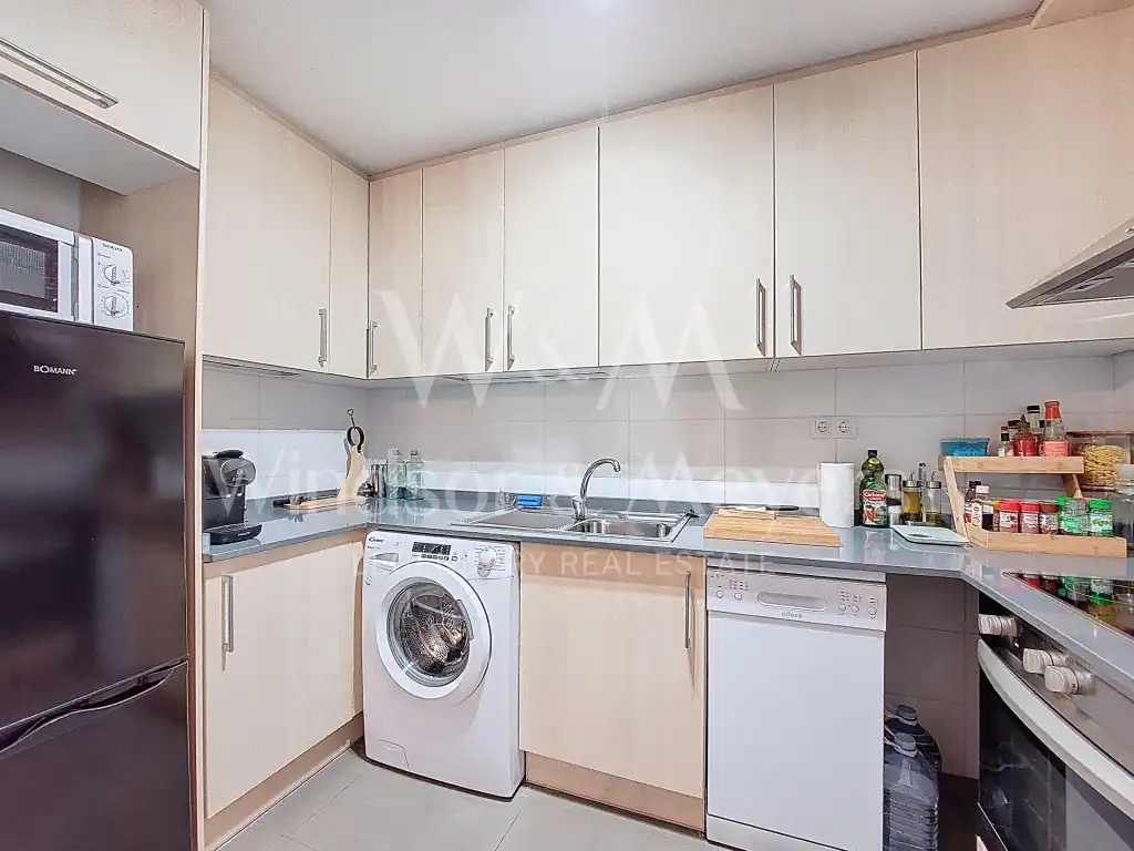 Flat with terrace for sale in Avenida Cadi, imagen 9